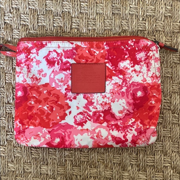 Coach Floral Peyton Zip Top Red and Pink Women's Tote Insert with snaps - Picture 1 of 10
